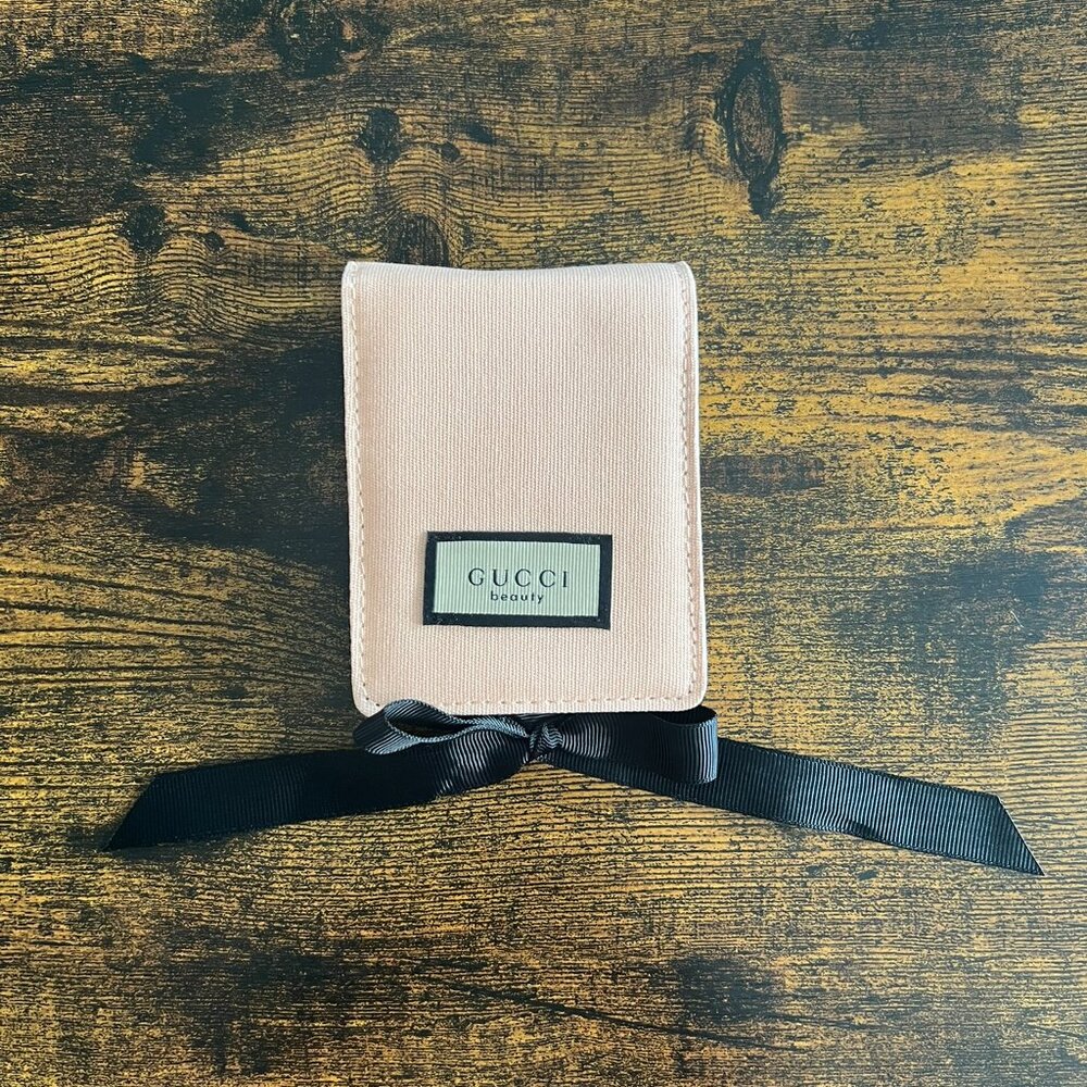 Gucci Beauty Cosmetic Pink Makeup Lipstick Pouch contains 3 slots NEW